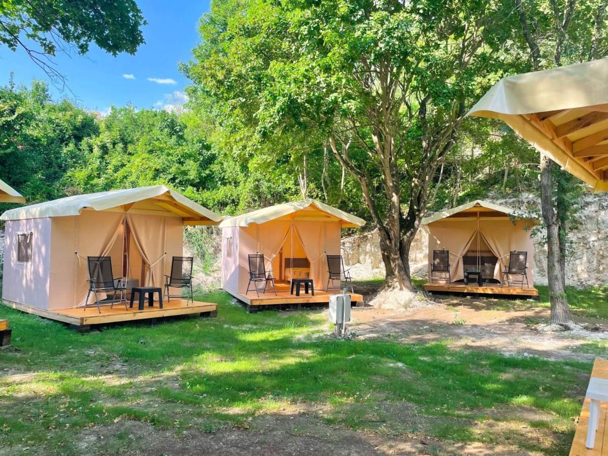 Divoto Glamping Hotel Balcsik Kültér fotó