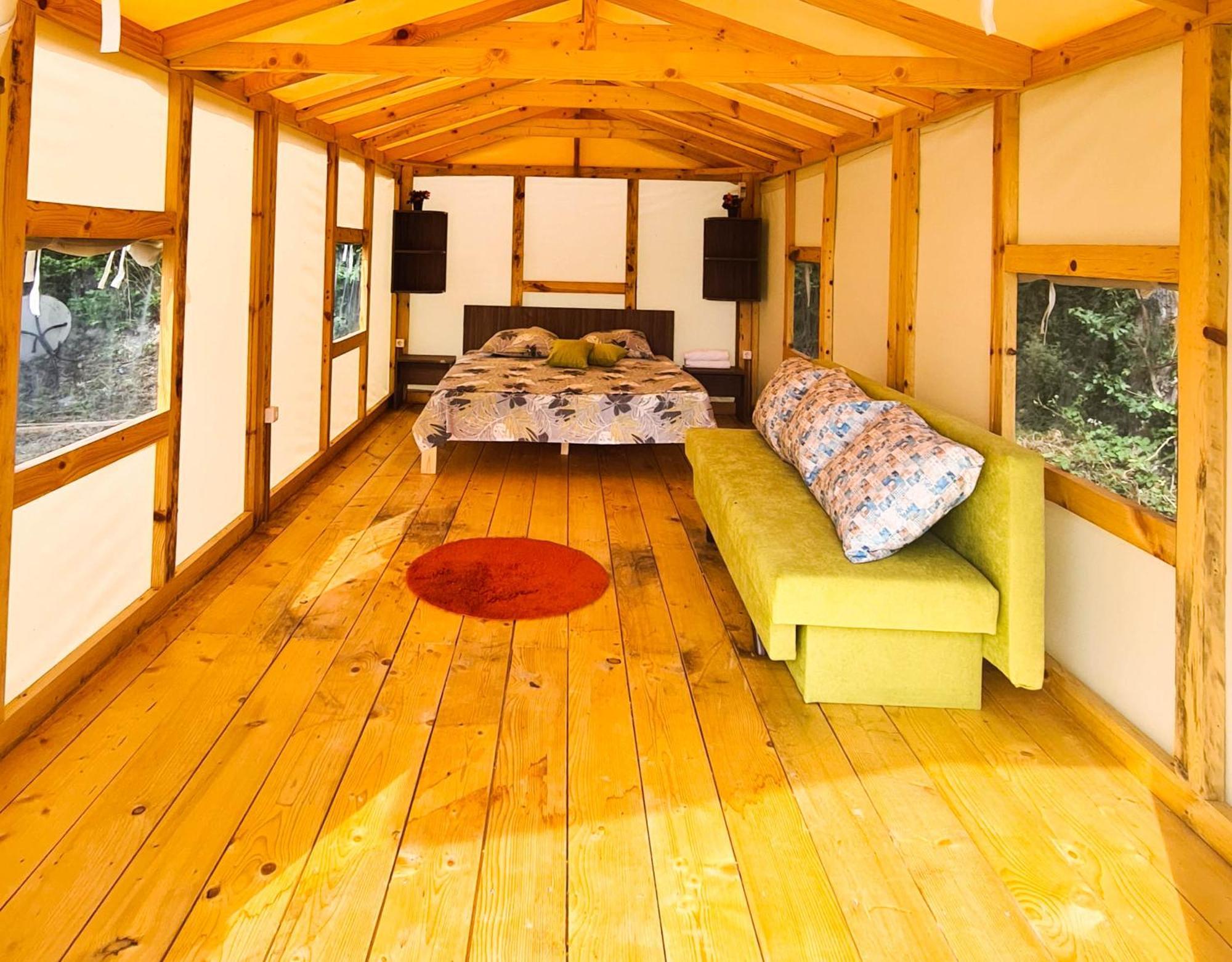 Divoto Glamping Hotel Balcsik Kültér fotó